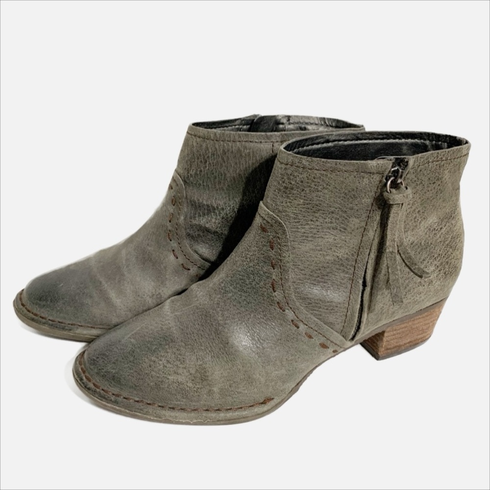 Giani Bernini Alvin Distressed Leather Ankle Boots Side Zips Stacked Wooden Heel